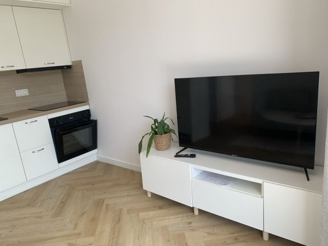 Mieszkanie 2-pokojowe Warszawa Włochy, ul. Łopuszańska. Zdjęcie 1