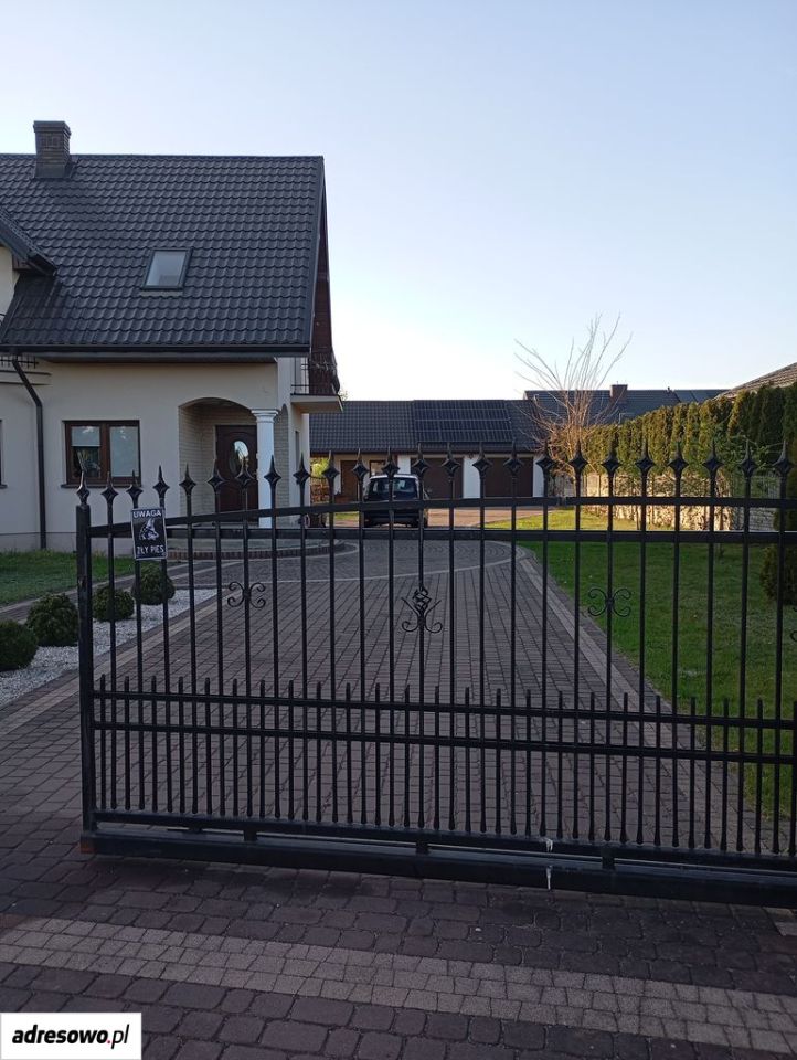 dom wolnostojący, 5 pokoi Strzelcew. Zdjęcie 2