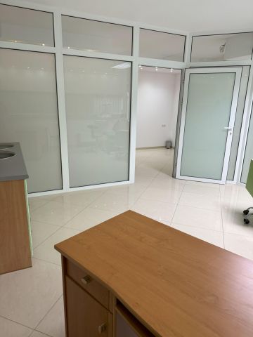 Lokal Warszawa, al. Komisji Edukacji Narodowej. Zdjęcie 16