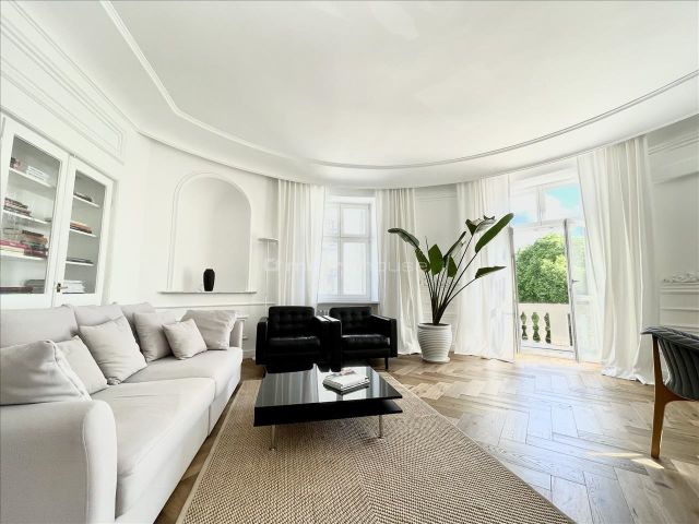 Mieszkanie 3-pokojowe Warszawa Śródmieście, ul. Rozbrat. Zdjęcie 1