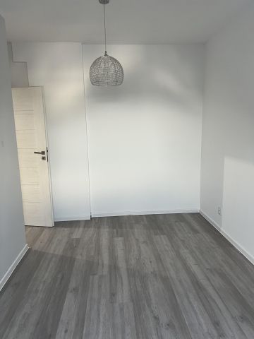 Mieszkanie 3-pokojowe Kostrzyn nad Odrą Warniki, ul. Radości. Zdjęcie 1