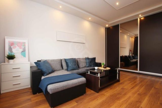 Mieszkanie 3-pokojowe Wrocław Śródmieście, ul. ks. Konstantego Damrota. Zdjęcie 3