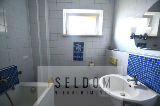 dom wolnostojący, 3 pokoje Schodnia, ul. ks. Piotra Gołąba. Zdjęcie 8