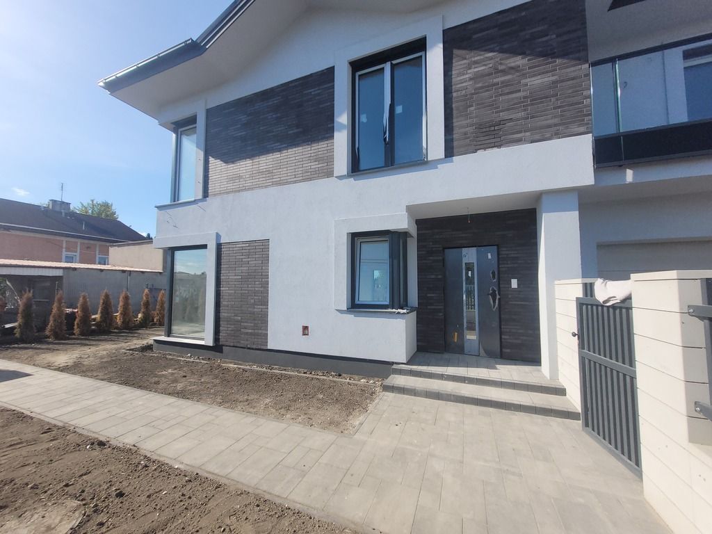 bliźniak, 6 pokoi Opacz Mała. Zdjęcie 27