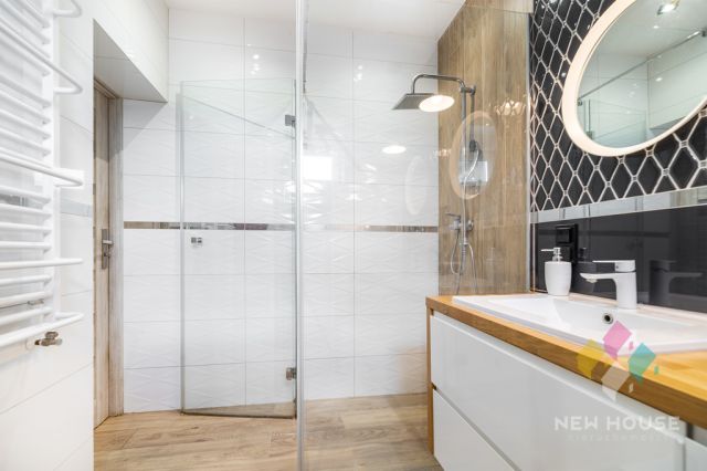 dom wolnostojący, 10 pokoi Jelonki. Zdjęcie 17