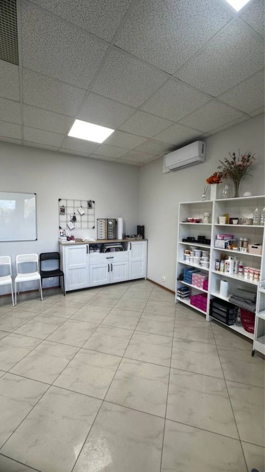 Lokal Leszno, al. Aleje Konstytucji 3 Maja