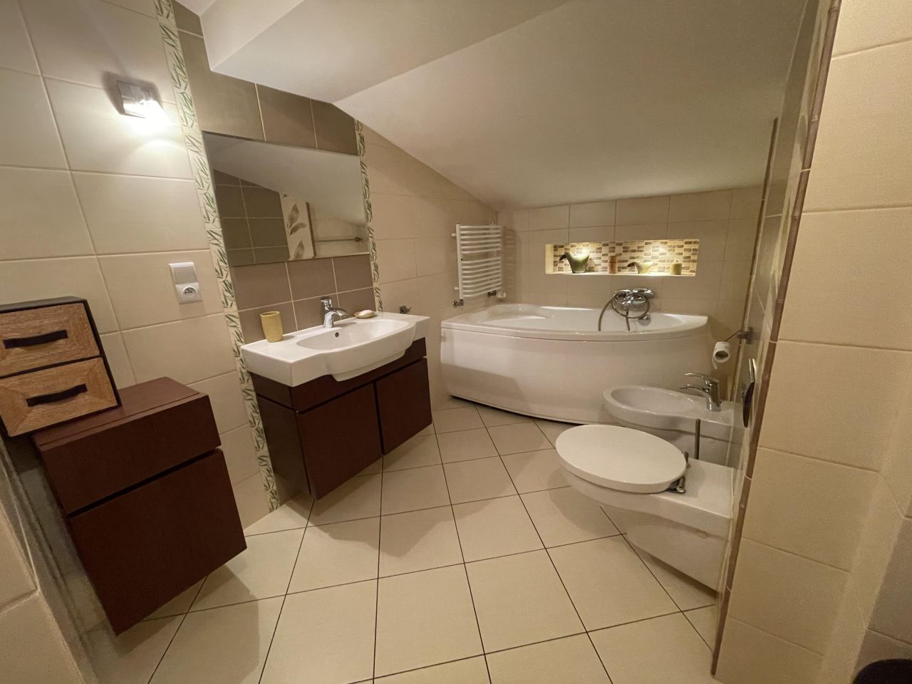 dom wolnostojący, 9 pokoi Dzięgielów, Wielodroga. Zdjęcie 7