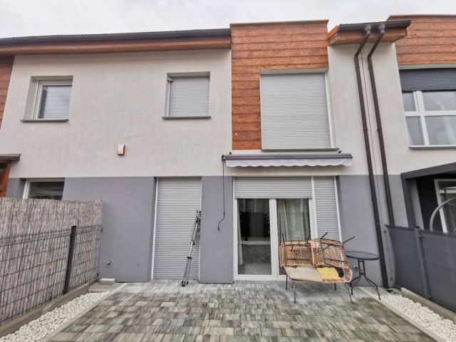 Mieszkanie 4-pokojowe Pleszew, ul. Szmaragdowa. Zdjęcie 3