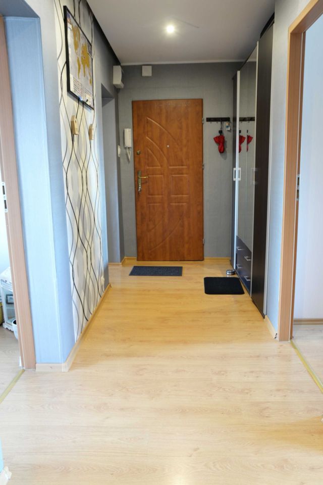 Mieszkanie 3-pokojowe Jarocin. Zdjęcie 3