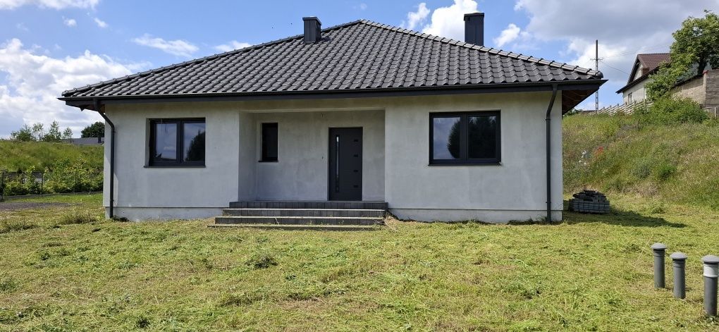 dom wolnostojący Wola Podłężna, ul. Centralna