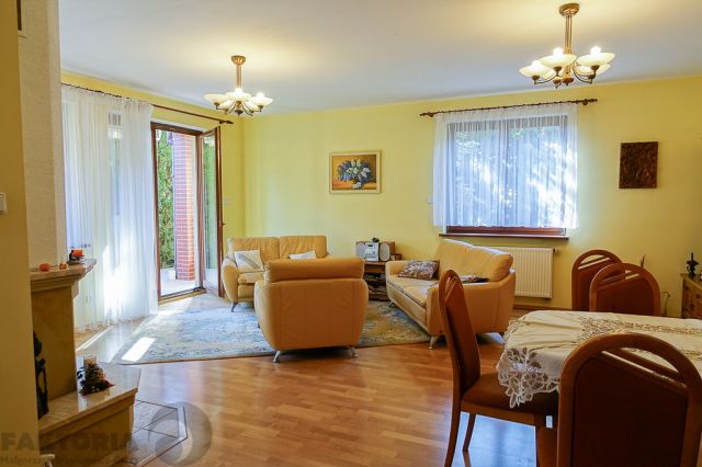 dom wolnostojący, 4 pokoje Szczecin Gumieńce. Zdjęcie 2