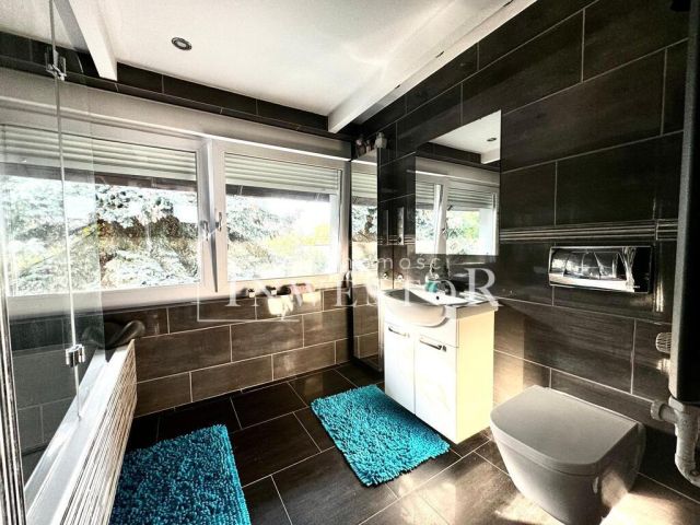 dom wolnostojący, 7 pokoi Nysa, ul. Stanisława Witkiewicza. Zdjęcie 4