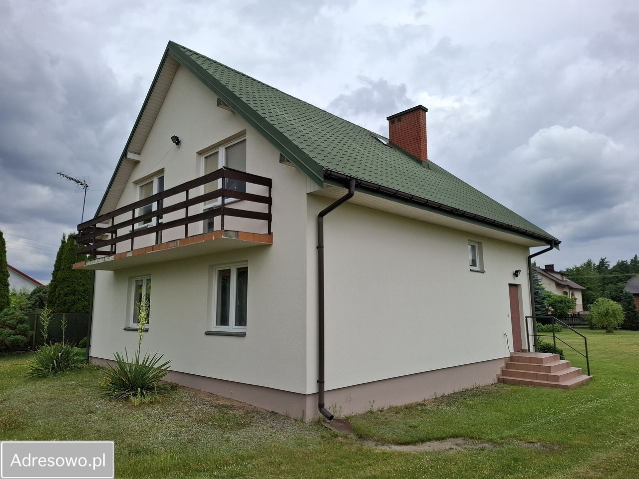 dom wolnostojący, 4 pokoje Ochudno. Zdjęcie 4