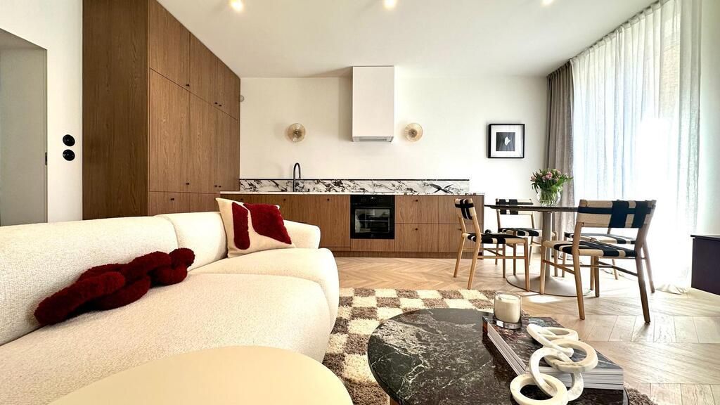 Mieszkanie 3-pokojowe Warszawa Śródmieście, ul. Wilcza. Zdjęcie 2