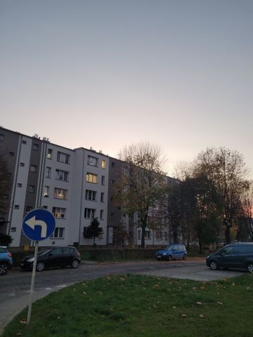 Mieszkanie 2-pokojowe Piekary Śląskie Centrum, ul. ks. Jakuba Roczkowskiego. Zdjęcie 1