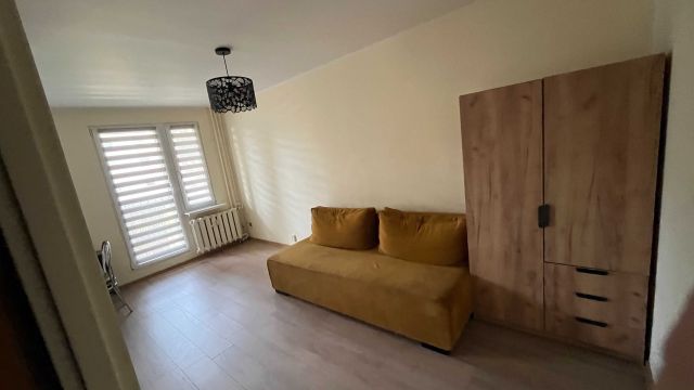 Mieszkanie 2-pokojowe Jelenia Góra Zabobrze, ul. Jana Kiepury. Zdjęcie 1