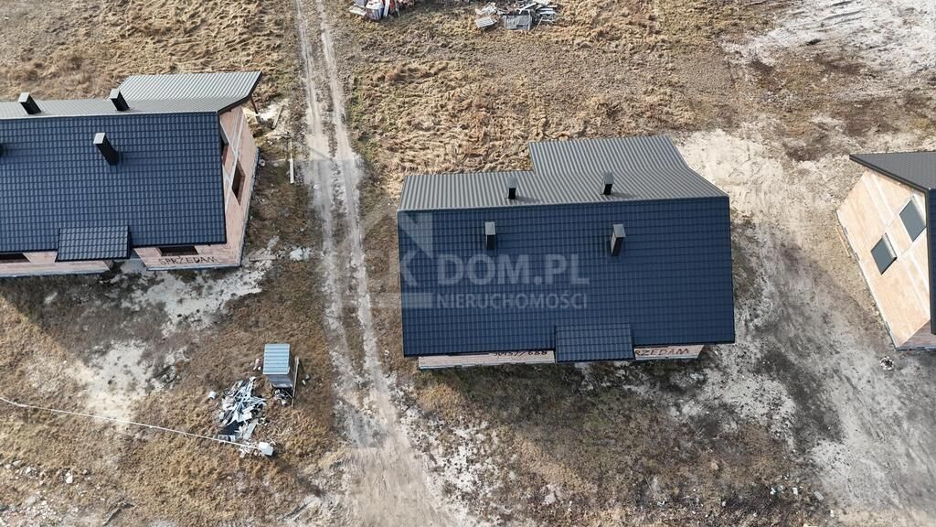 dom wolnostojący, 5 pokoi Staszów. Zdjęcie 2