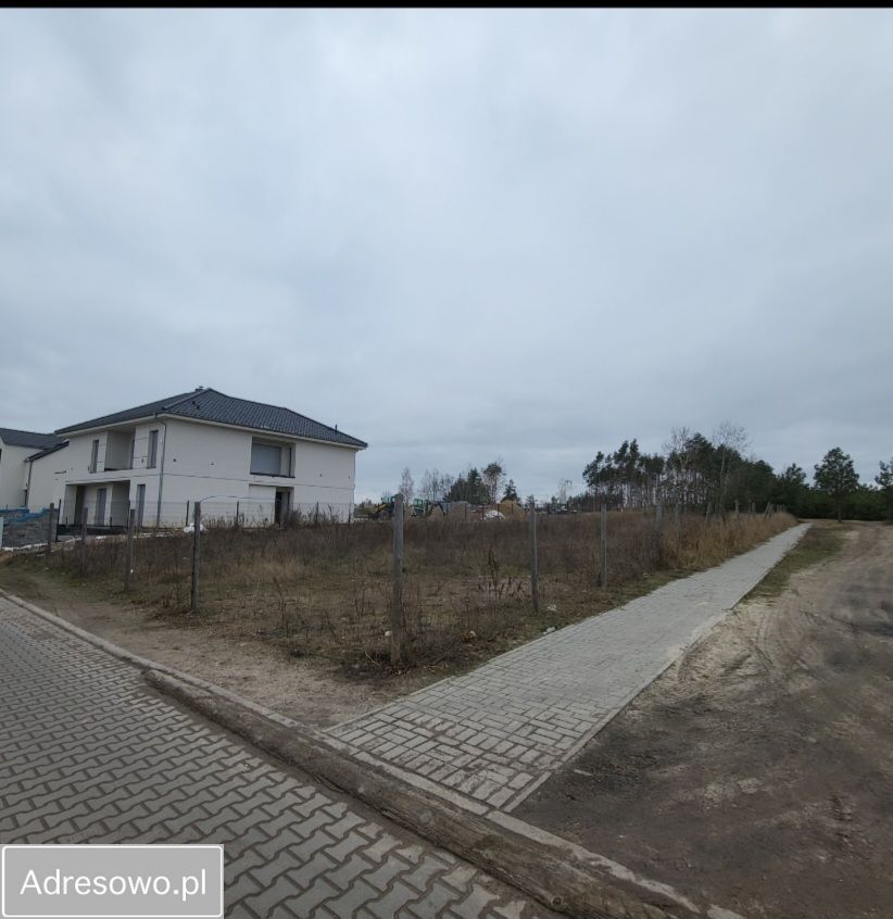 Działka budowlana Komorniki, ul. Sadowa