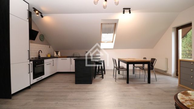 Mieszkanie 3-pokojowe Zagórze. Zdjęcie 3