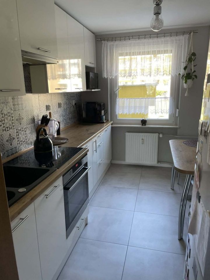 Mieszkanie 3-pokojowe Jarocin. Zdjęcie 4