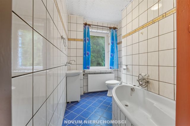 dom wolnostojący, 9 pokoi Świerklaniec. Zdjęcie 11