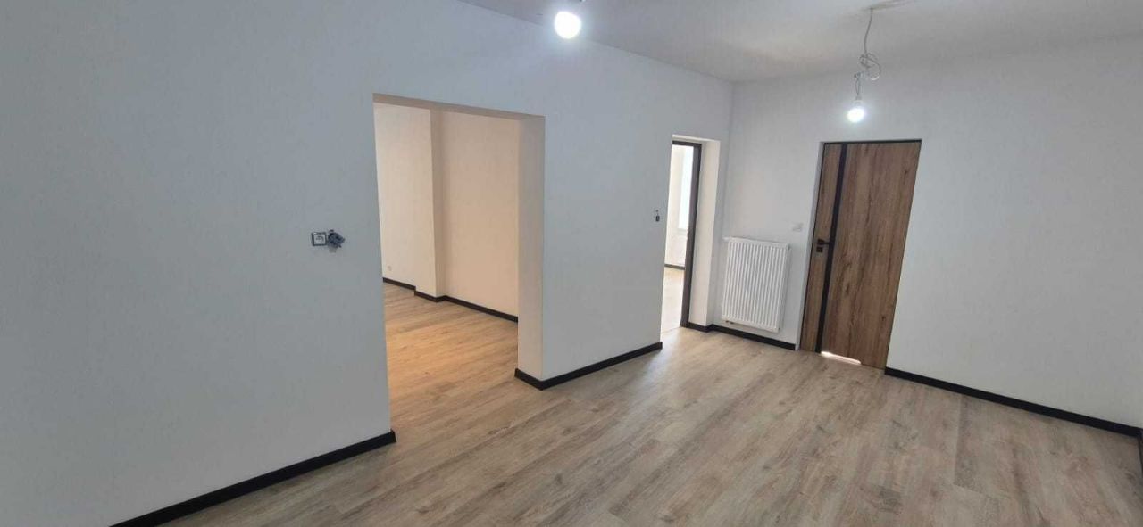 Mieszkanie 3-pokojowe Nowogrodziec. Zdjęcie 2