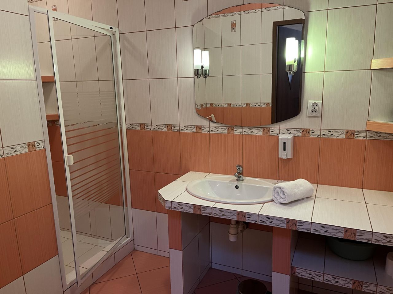 Hotel/pensjonat Będzin Gzichów, ul. Partyzantów. Zdjęcie 17