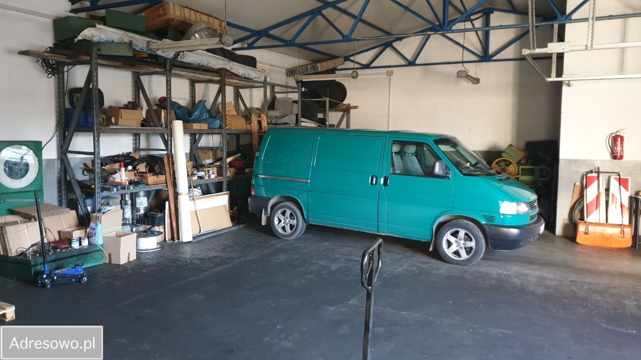 Hala/magazyn Krogulcza Sucha. Zdjęcie 12