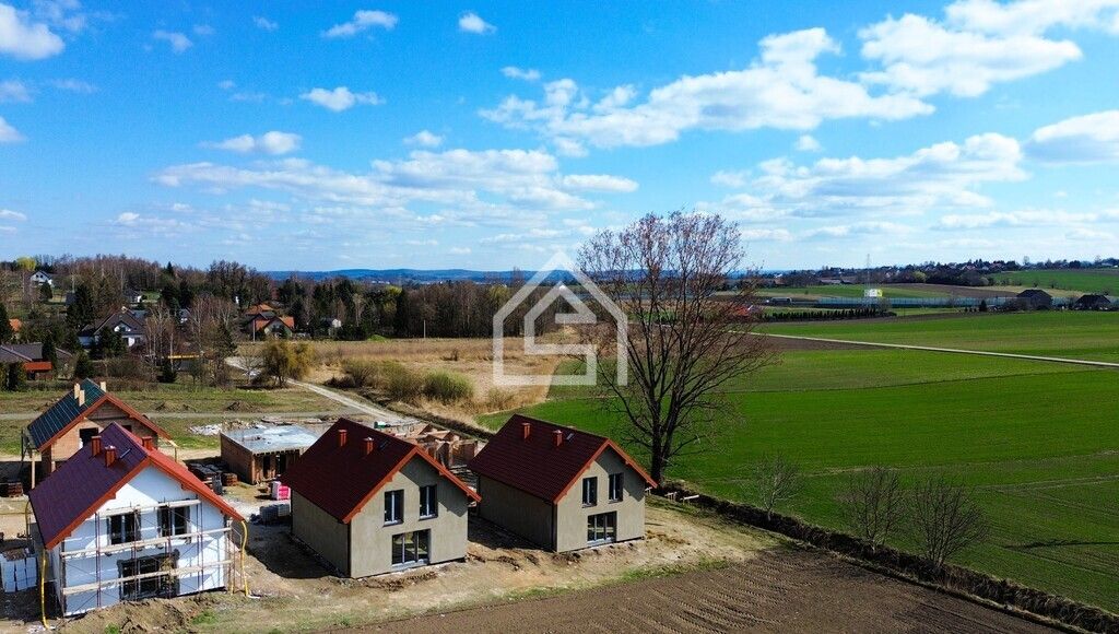 dom wolnostojący, 5 pokoi Dąbrowa. Zdjęcie 1