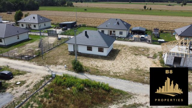dom wolnostojący, 4 pokoje Nowa Wrona. Zdjęcie 3