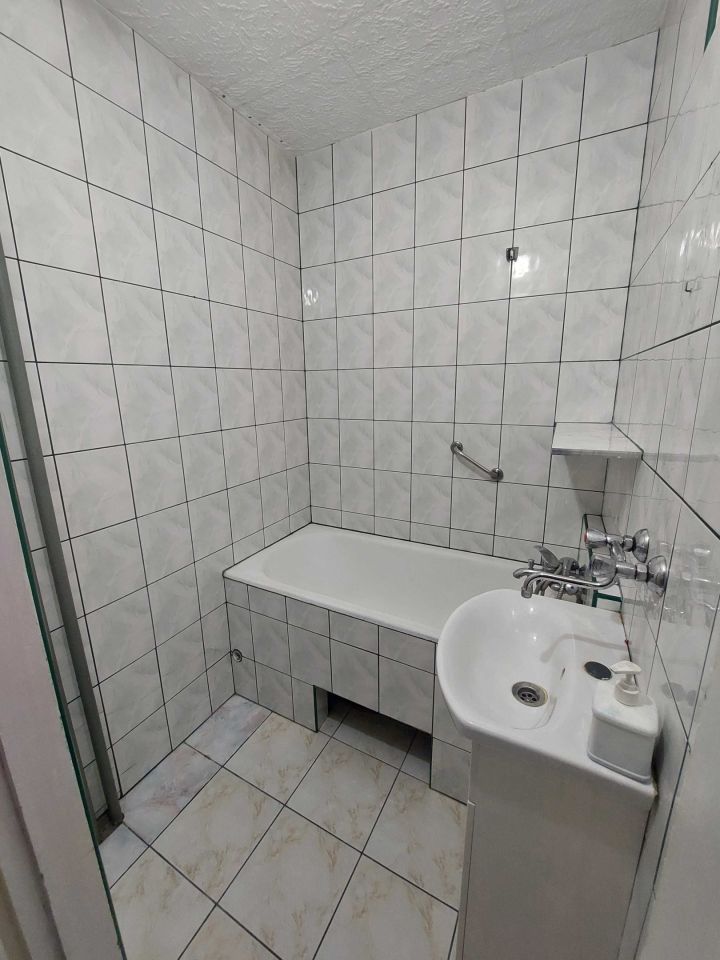 Mieszkanie 3-pokojowe Mrągowo, os. Brzozowe. Zdjęcie 7