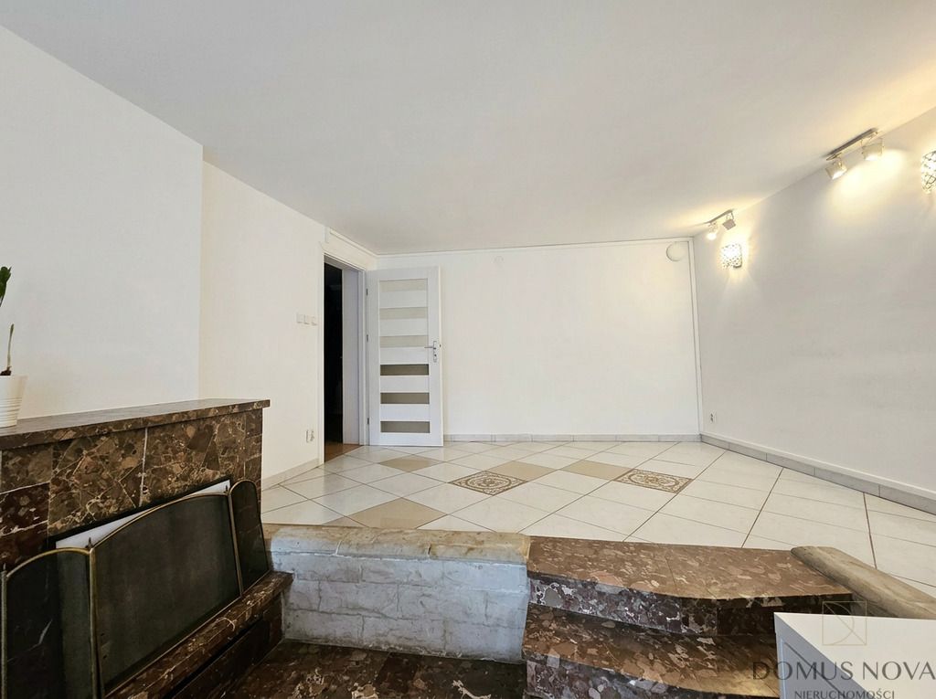 dom wolnostojący, 6 pokoi Warszawa Saska Kępa, ul. Dąbrowiecka. Zdjęcie 2