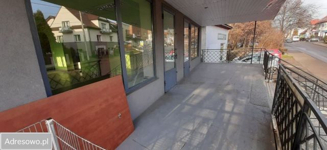 Lokal Skawina, ul. ks. J. Popiełuszki. Zdjęcie 1