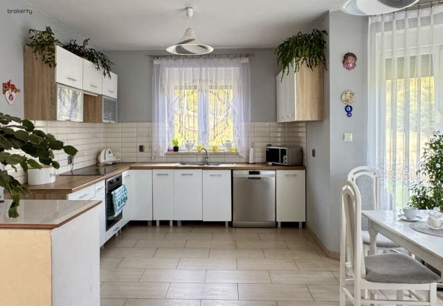 dom wolnostojący, 6 pokoi Jarkowice. Zdjęcie 12