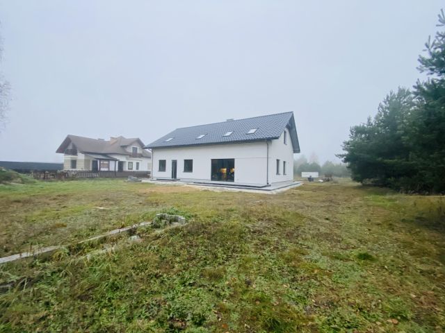 Mieszkanie 3-pokojowe Dąbrowa Rzeczycka. Zdjęcie 1