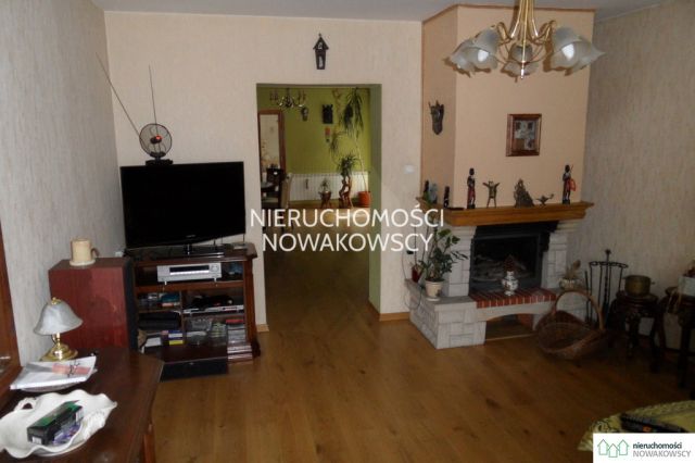 dom szeregowy, 4 pokoje Śrem, ul. Szkolna. Zdjęcie 1