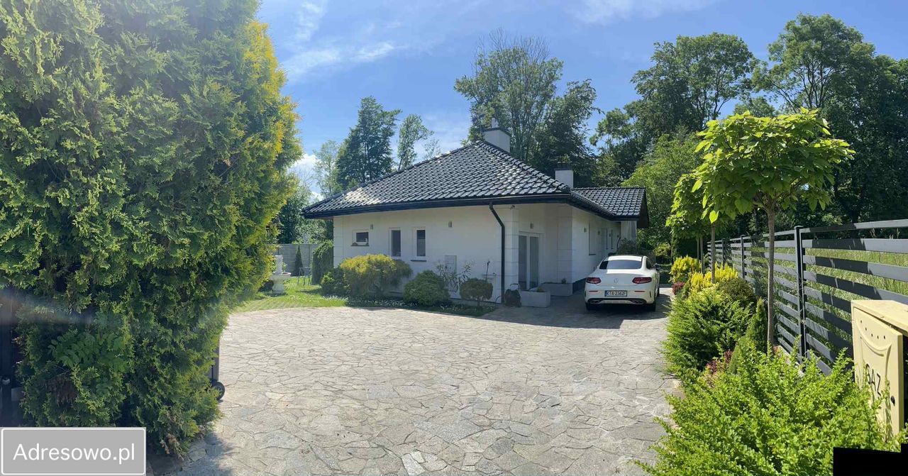 dom wolnostojący, 4 pokoje Zbylitowska Góra, ul. Miła