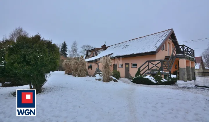 dom wolnostojący, 7 pokoi Chruściel