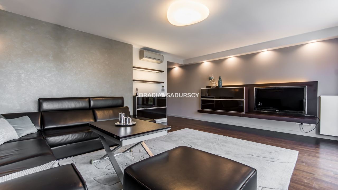 Mieszkanie 4-pokojowe Kraków Dębniki, ul. Kazimierza Pułaskiego. Zdjęcie 3