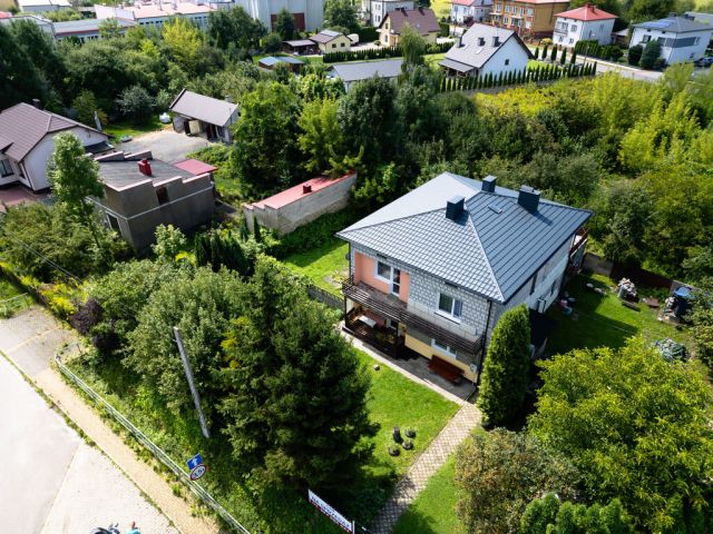 dom wolnostojący, 6 pokoi Bodzechów, ul. Szkolna. Zdjęcie 4