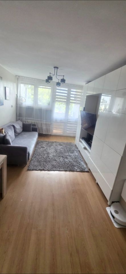 Mieszkanie na sprzedaż bez pośredników          
          
            Dąbrowa          
          
            Łódź, Łódź