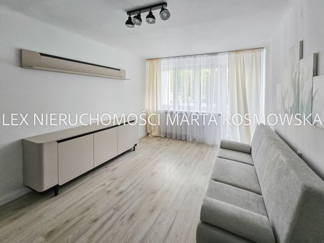 Mieszkanie 2-pokojowe Warszawa Ursus, ul. Bohaterów Warszawy. Zdjęcie 1