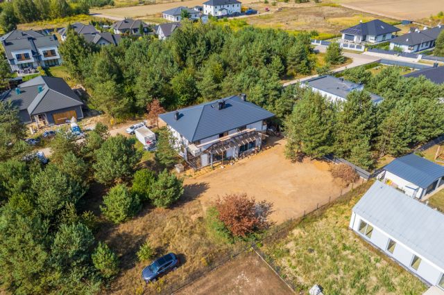 bliźniak, 5 pokoi Dosin. Zdjęcie 21