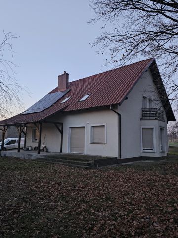 dom wolnostojący, 5 pokoi Brenno, ul. Leszczyńska. Zdjęcie 1