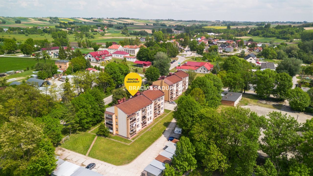 Mieszkanie 3-pokojowe Radziemice. Zdjęcie 3