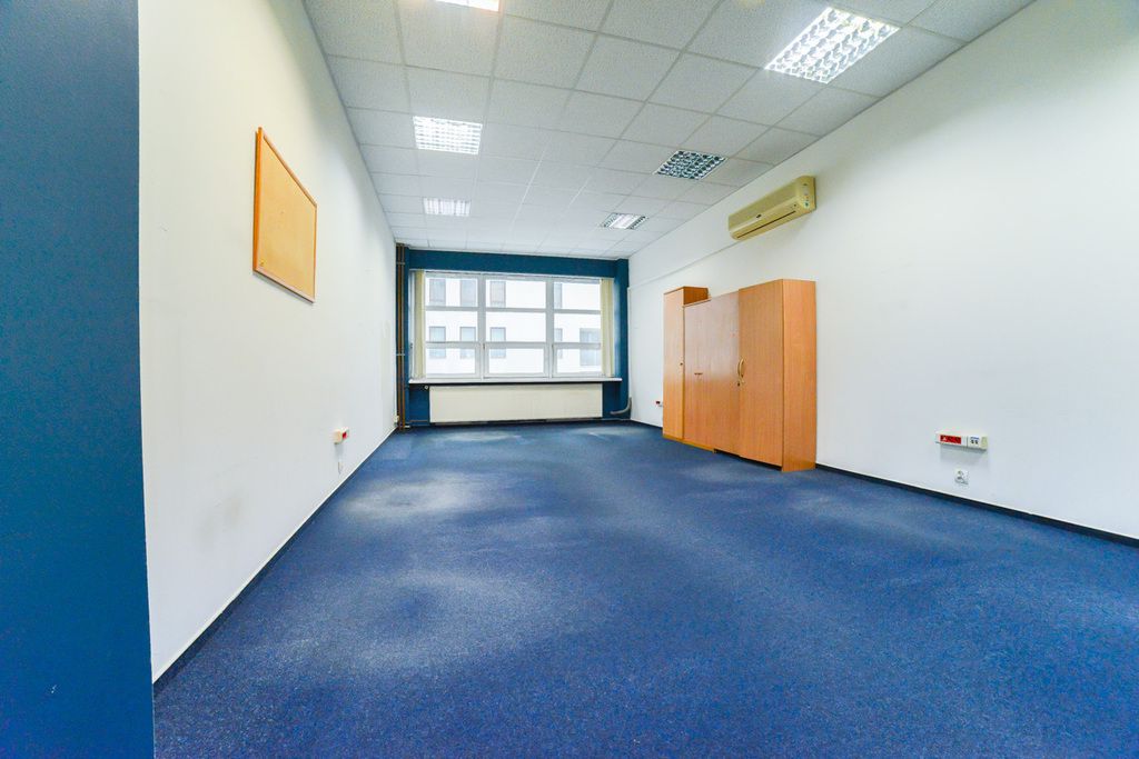 Biuro Warszawa Praga-Południe, ul. Michała Paca. Zdjęcie 15