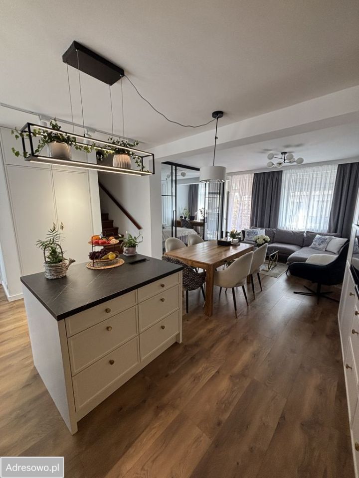 Mieszkanie 4-pokojowe Kalisz Centrum, ul. Kazimierza Pułaskiego. Zdjęcie 17