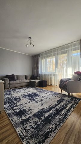 Mieszkanie 3-pokojowe Bytom Stroszek, ul. Strzelców Bytomskich. Zdjęcie 1