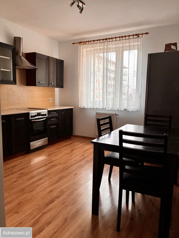 Mieszkanie 2-pokojowe Radom Osiedle XV-lecia, ul. Żwirki i Wigury. Zdjęcie 2