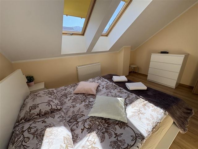 Mieszkanie 4-pokojowe Karpacz, ul. Komuny Paryskiej. Zdjęcie 7